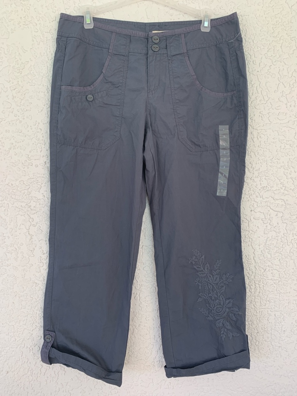 DKNY Jeans Slate Blue Casual Pants embroidered detail lightweight size 8